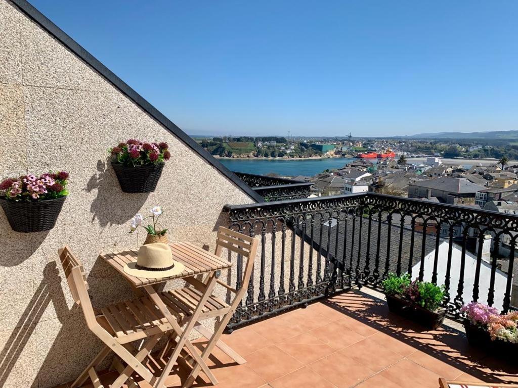 Moderno Piso Con La Mejor Terraza De Ribadeo Y Vistas Maravillosas 외부 사진