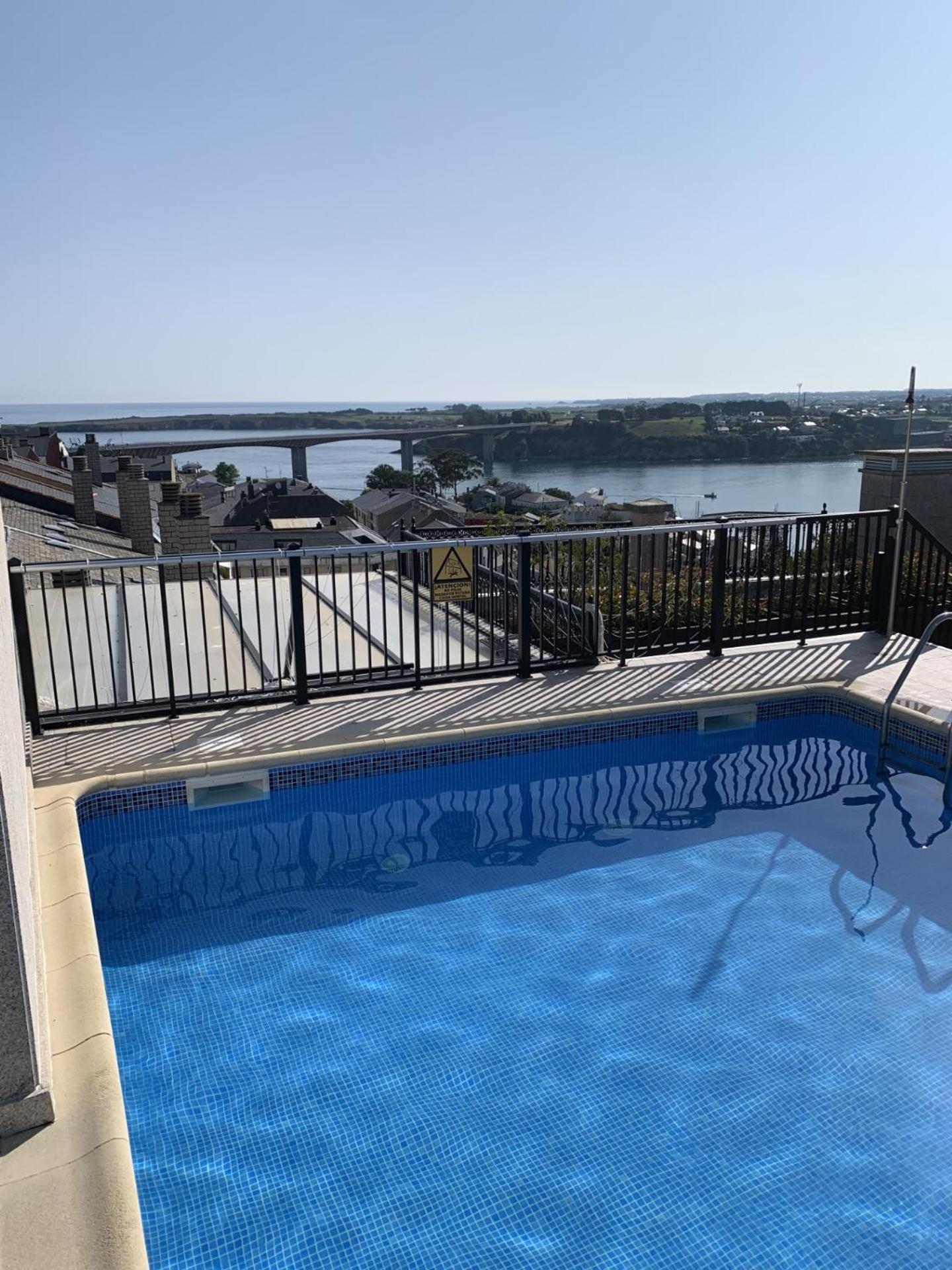 Moderno Piso Con La Mejor Terraza De Ribadeo Y Vistas Maravillosas 외부 사진